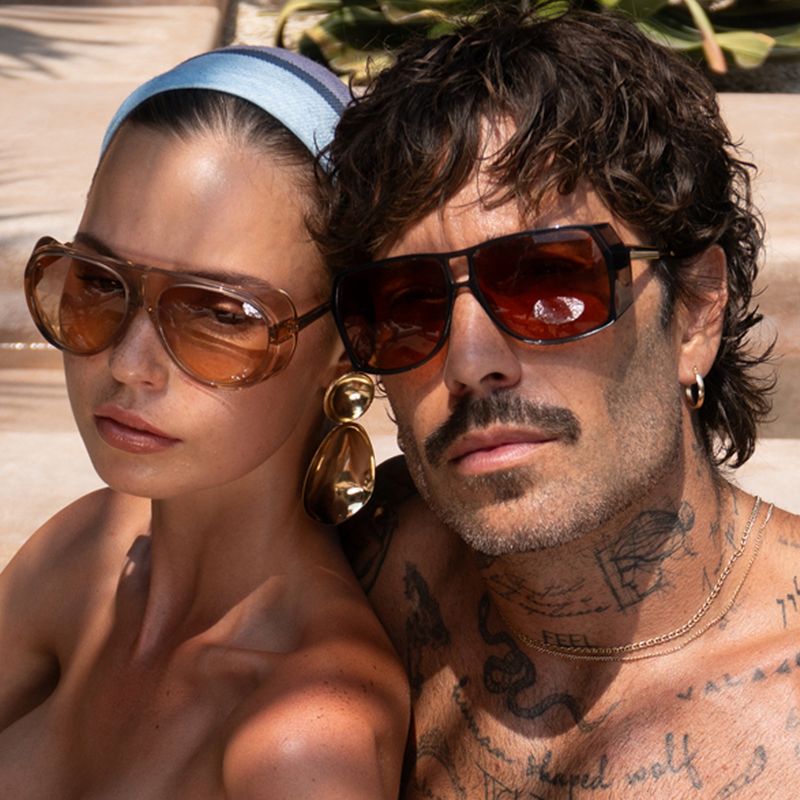 AM Eyewear Schirk Black Amber Photochromic Lifestyle