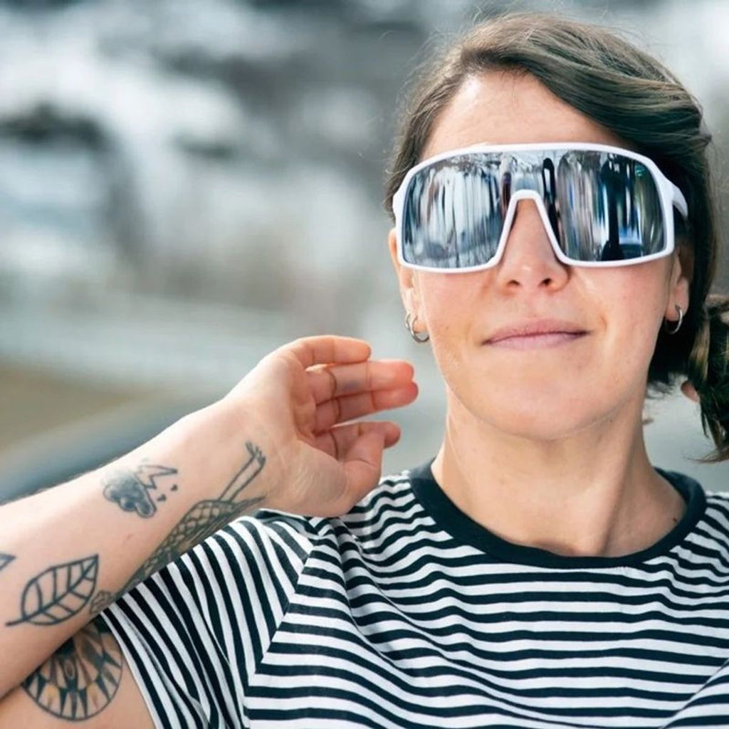 Erica, White/Silver Mirror Polarised Lenses