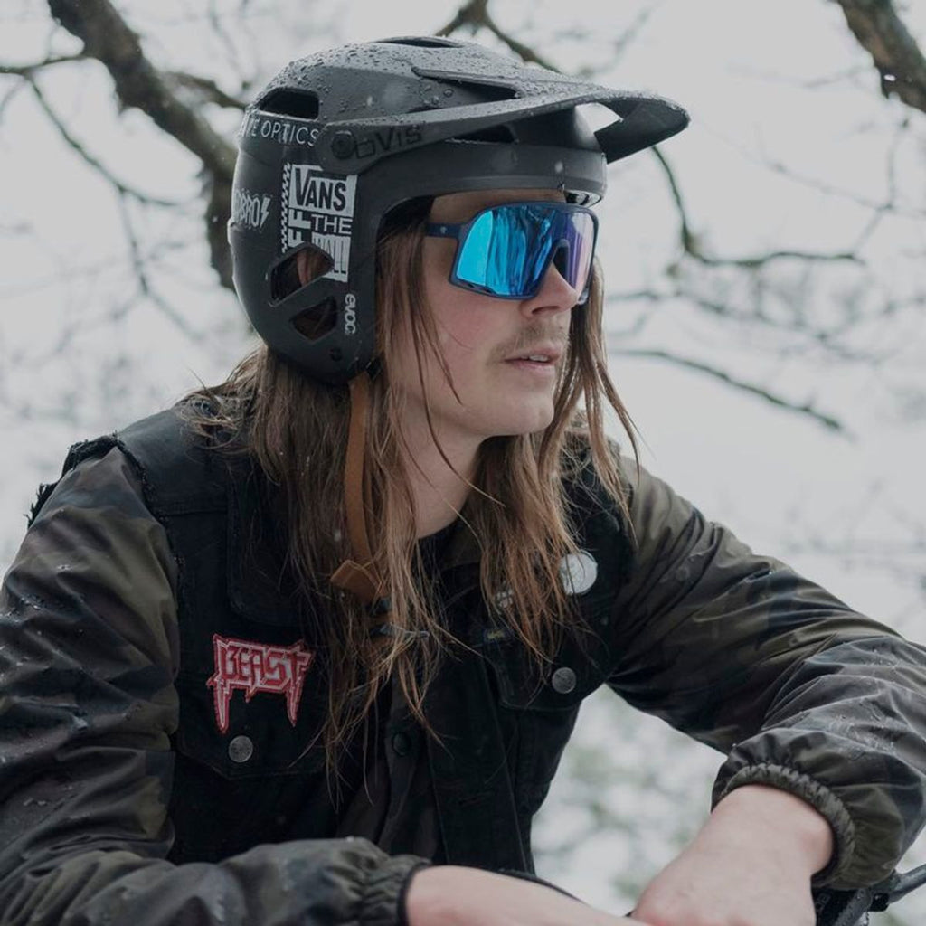 Henrik, Navy/Blue Mirror Polarised Lenses