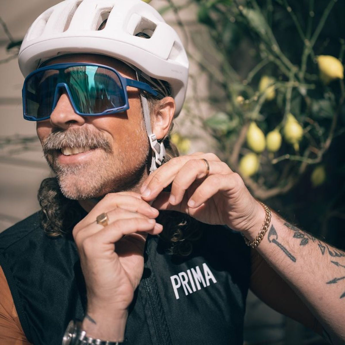 Henrik, Navy/Blue Mirror Polarised Lenses