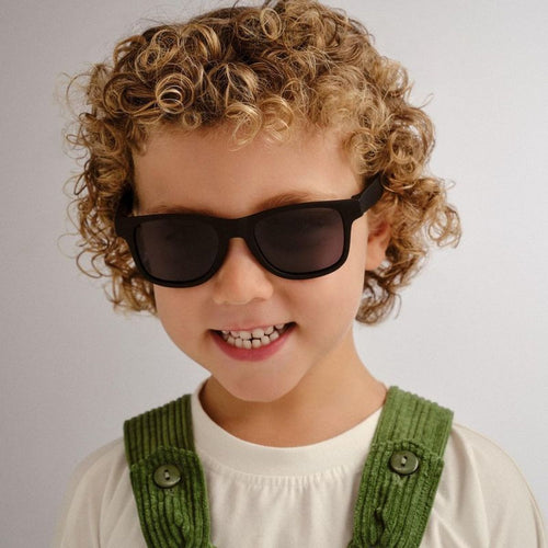 Alligator - Kids, Black Rubber/Smoke Polarised Lenses