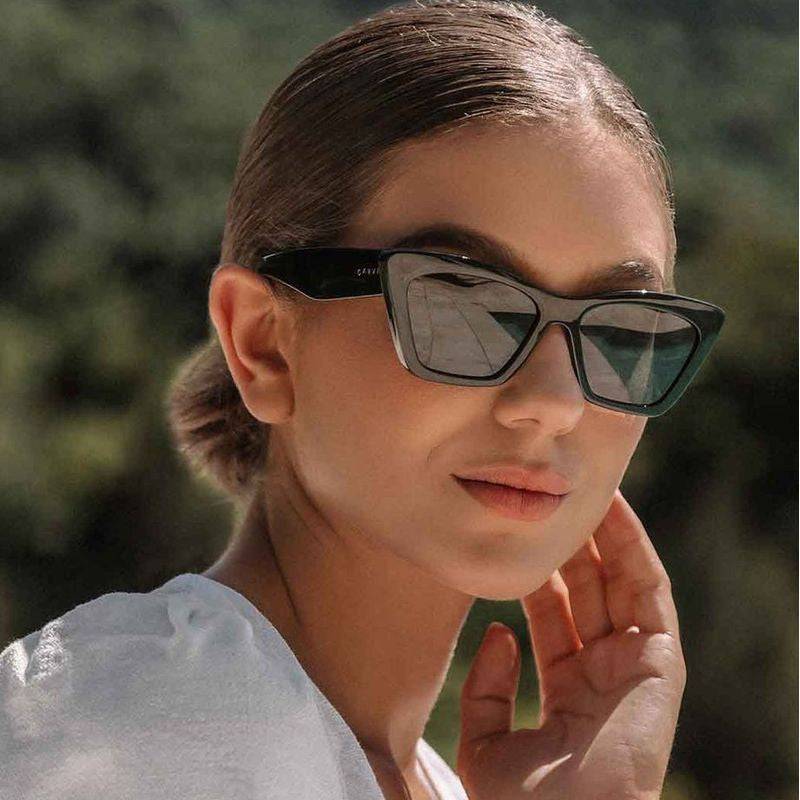 Tahoe, Gloss Black/Dark Grey Polarised Lenses
