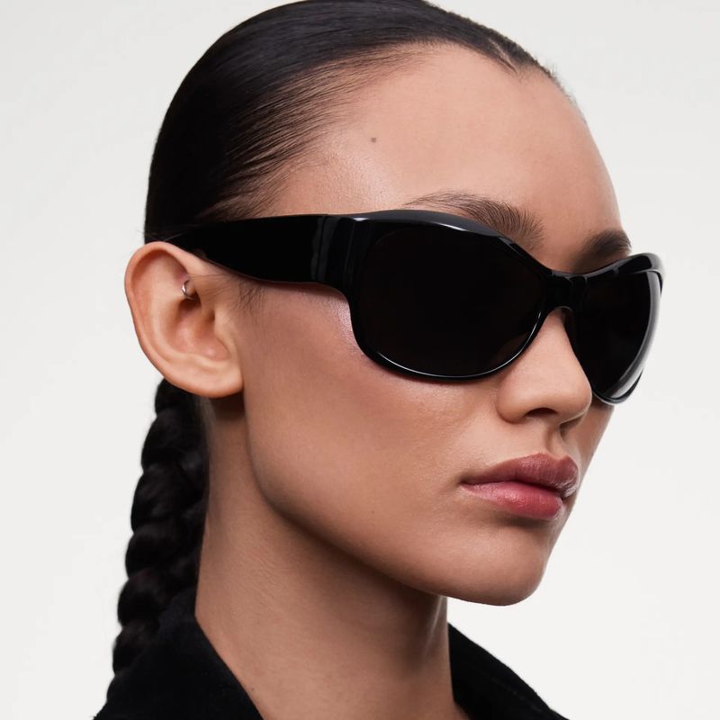 Chimi Lilah Black Black Lifestyle