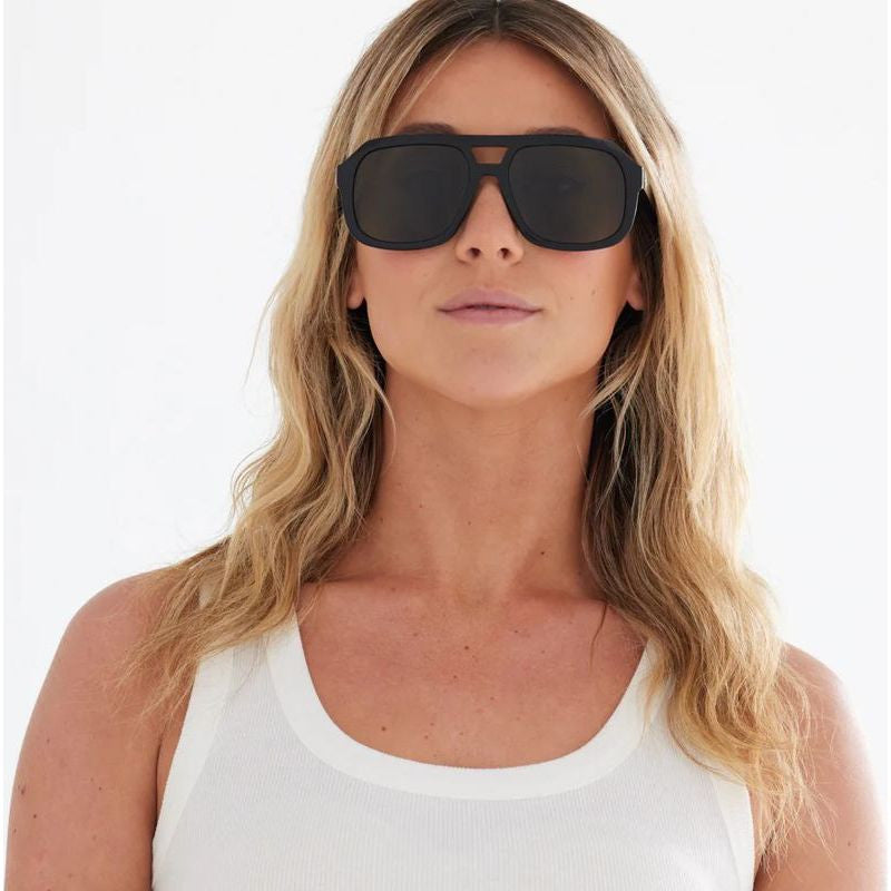 Augusta, Gloss Black/Grey Polarised Lenses