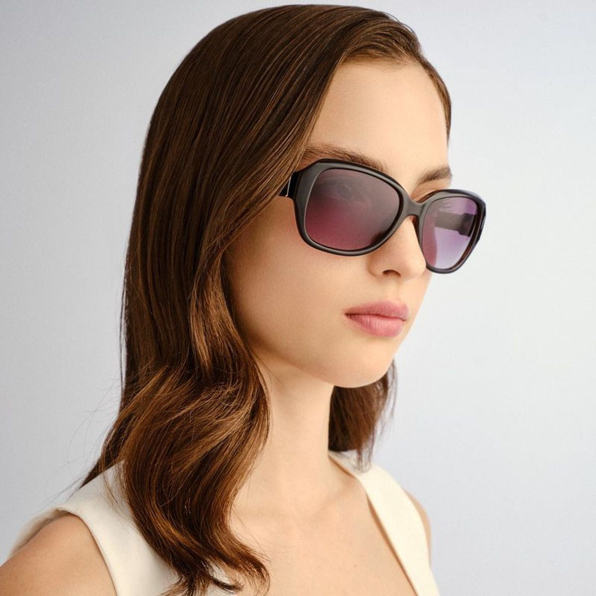 Brunella, Black and Tort/Warm Smoke Gradient Lenses