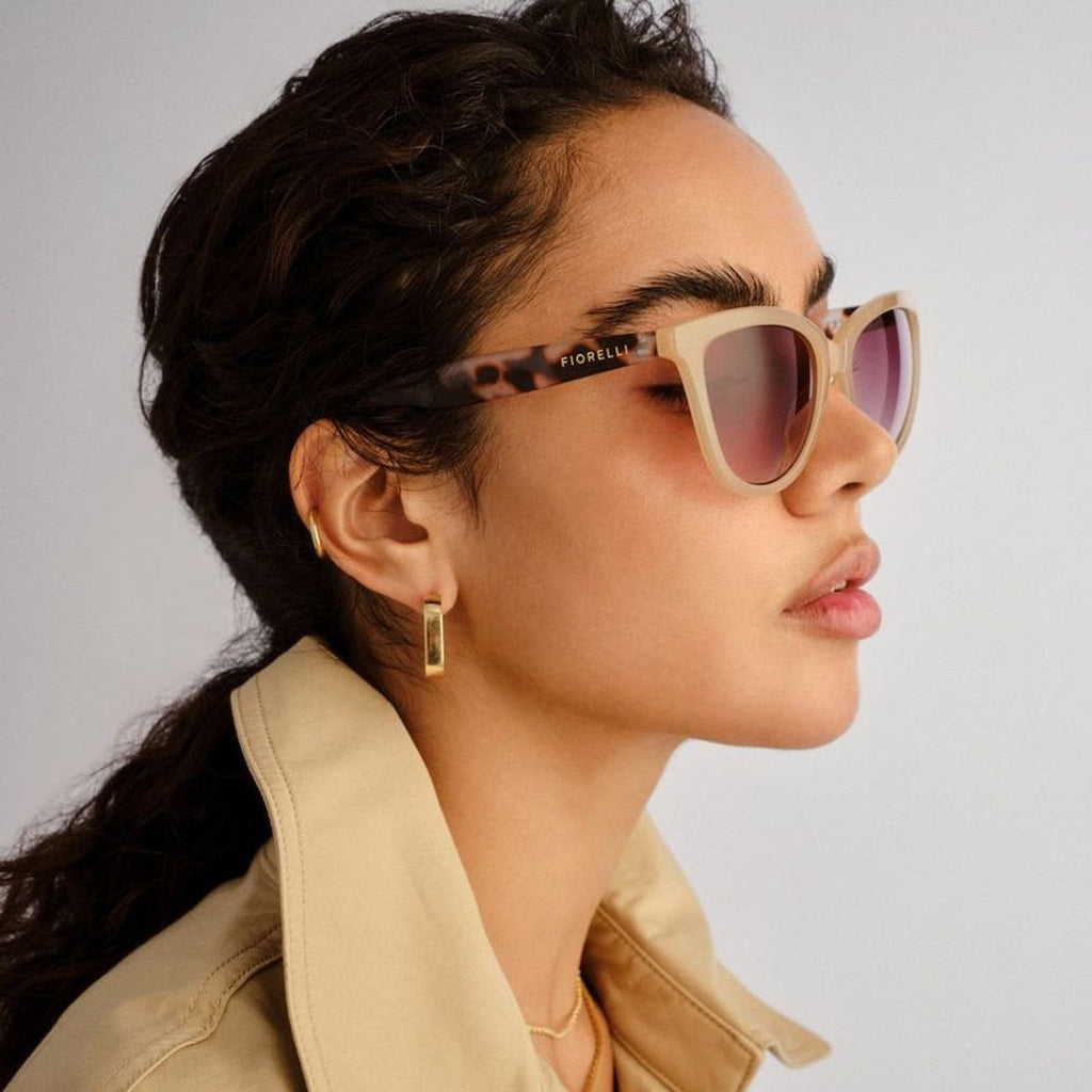 Luna, Linen and Cookie Tort/Warm Smoke Gradient Lenses