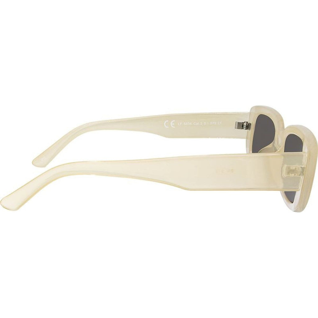 5834, Cream/Brown Lenses