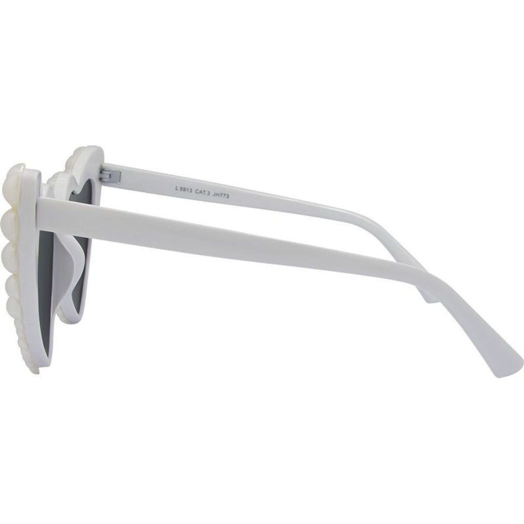 5913, White Pearls/Smoke Lenses