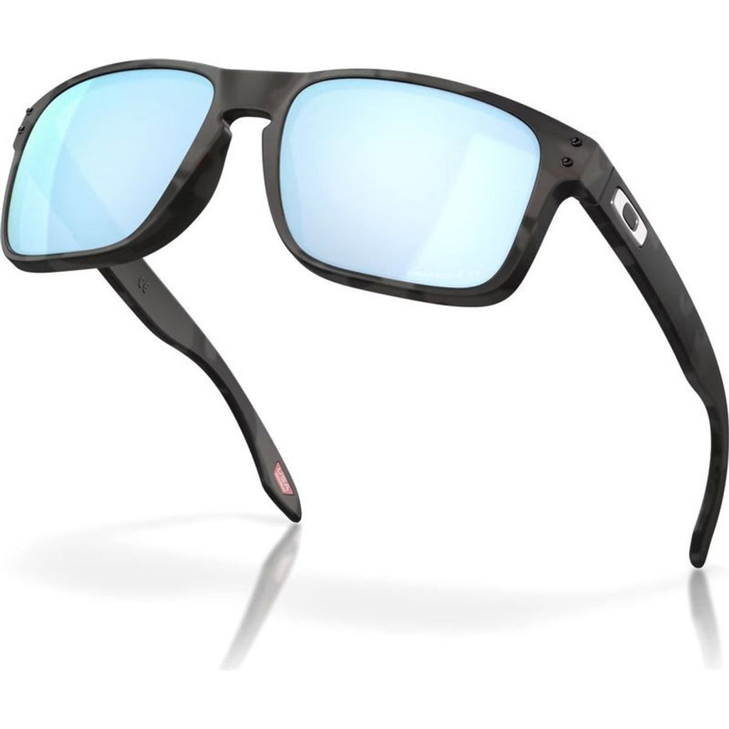 Holbrook, Matte Black Camo/Prizm Deep Water Polarised Lenses