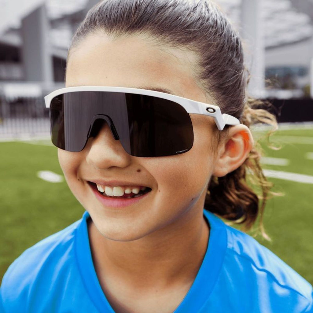 Resistor, Pearl White/Prizm Black Lenses