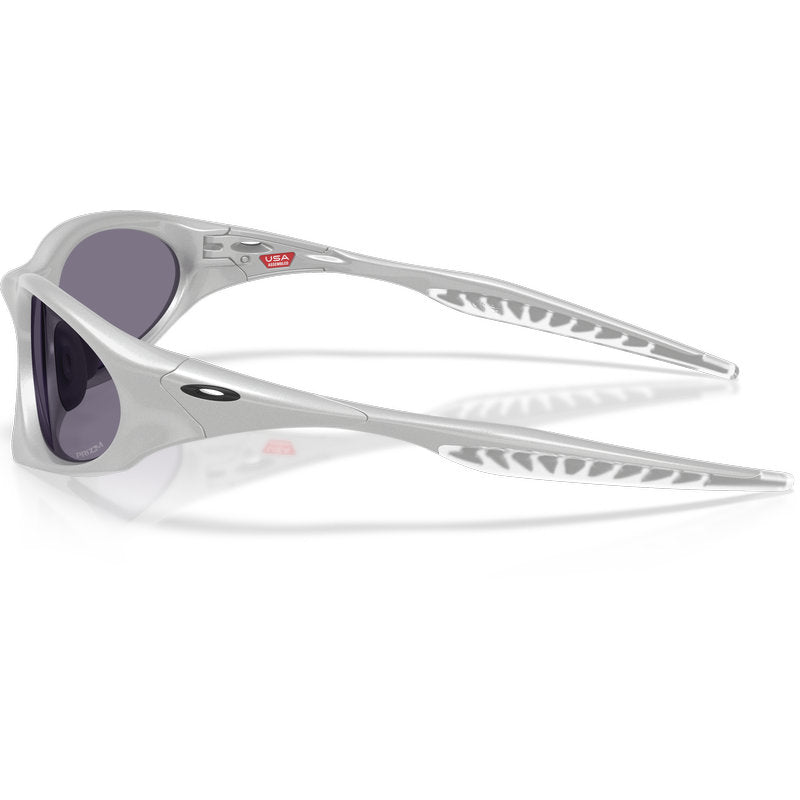 Oakley Suture Coat X-Silver Prizm Grey Side