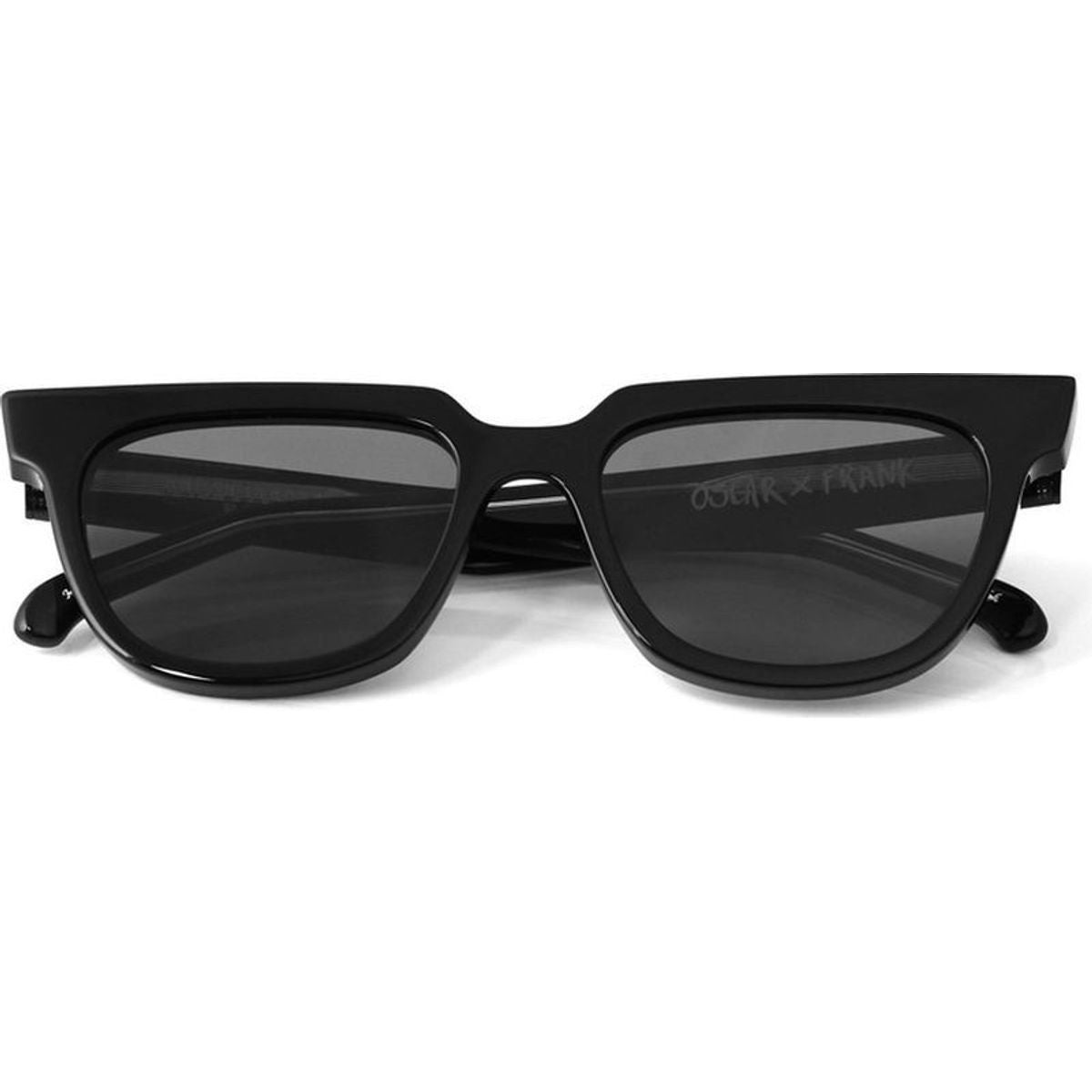Oni, Gloss Black/Black Lenses