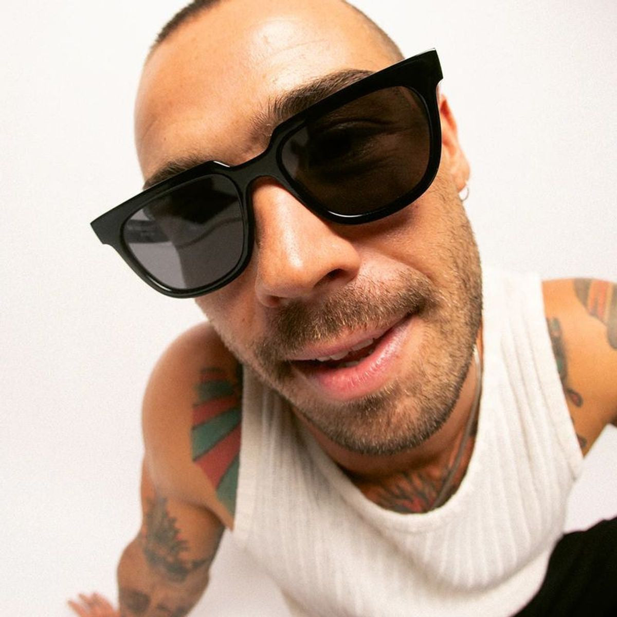 Oni, Gloss Black/Black Lenses
