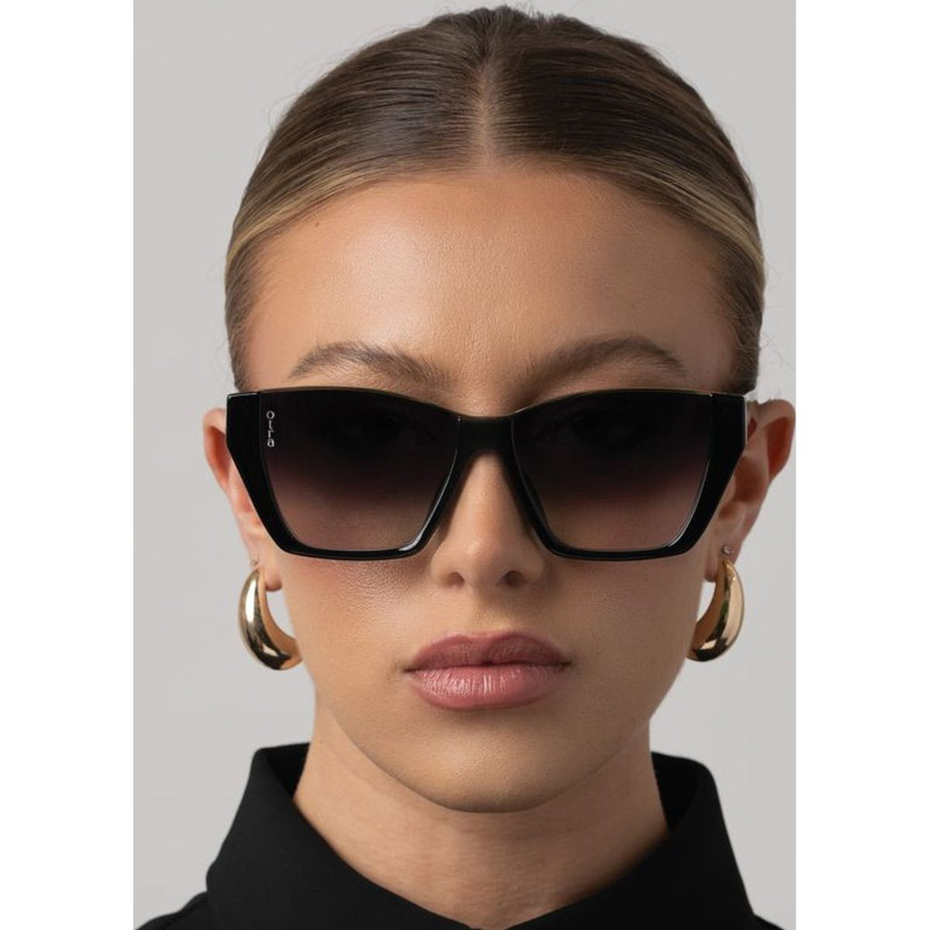 Belle, Black/Smoke Gradient Lenses