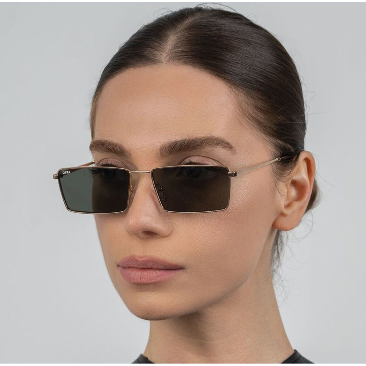 Margo, Gold/Green Lenses