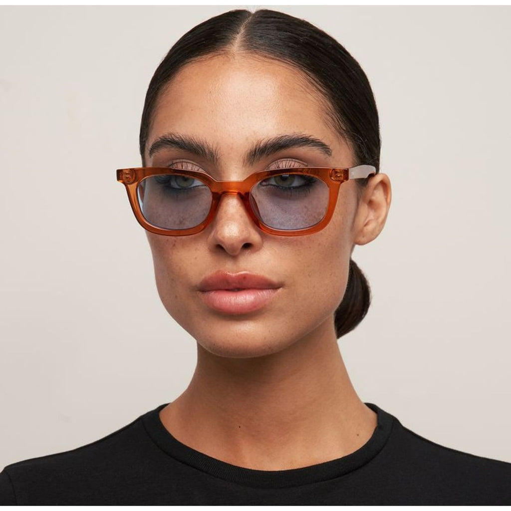 Nia, Transparent Tan/Light Blue Lenses