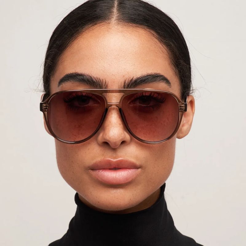 Otra Stevie Transparent Olive Brown Gradient Lifestyle