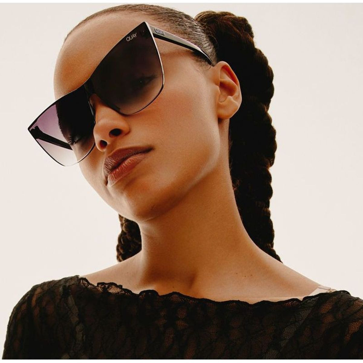 Come Thru, Black/Black Gradient Lenses
