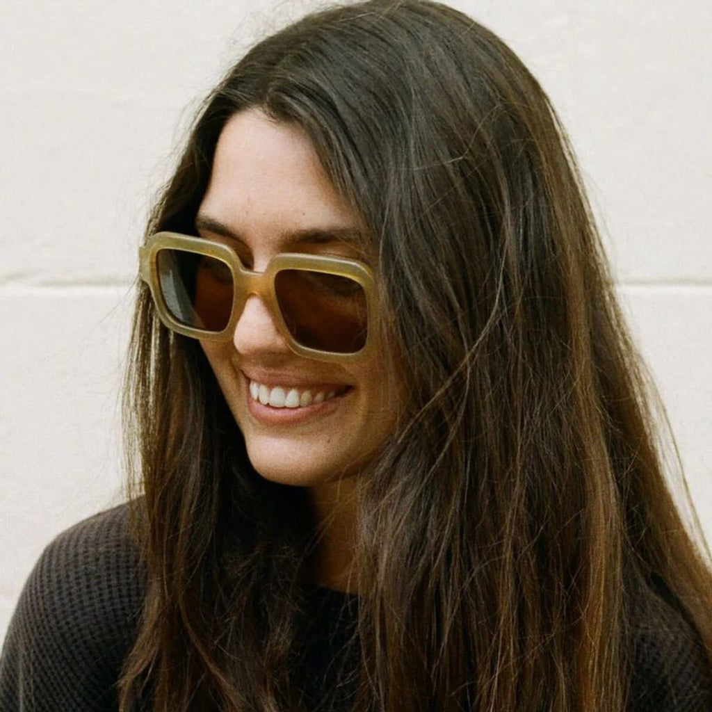 Mystiq, Villa/Vibrant Brown Lenses