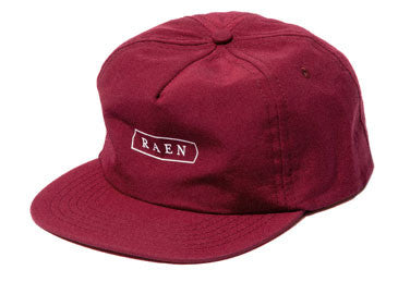 Raen Hat, Red