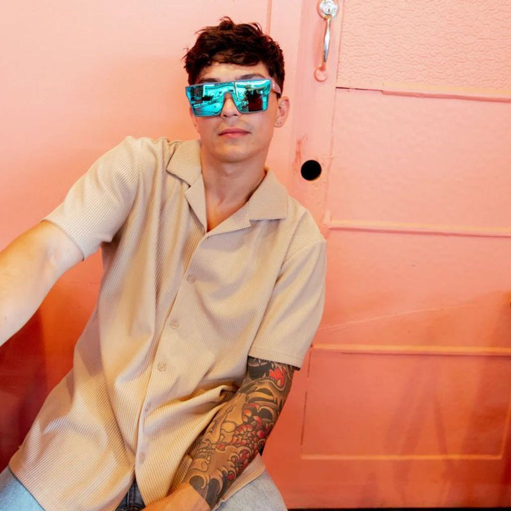 Loose Cannon, Pearl Grey/Ice Blue Flash Mirror Polarised Lenses