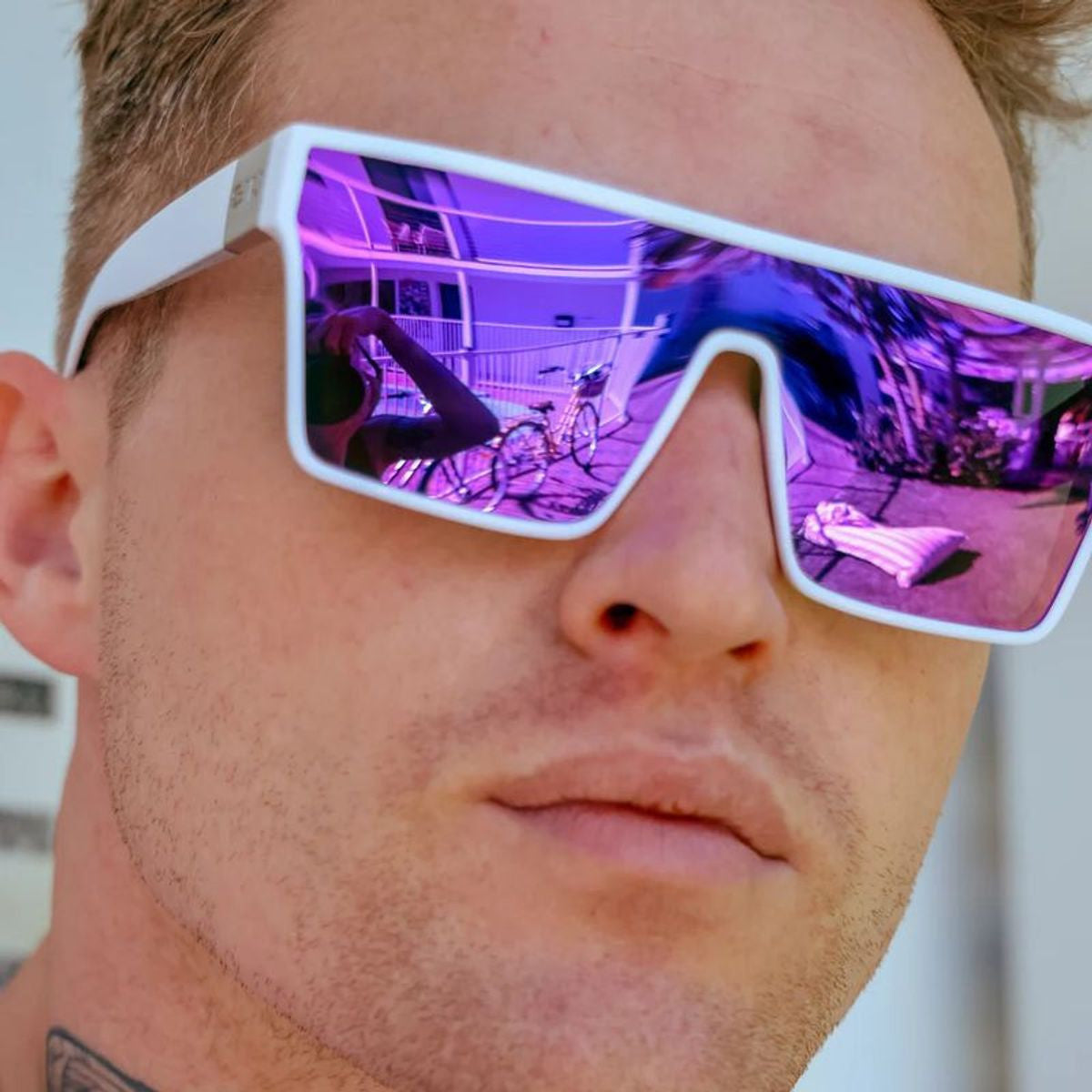 Loose Cannon, White/Purple Mirror Polarised Lenses
