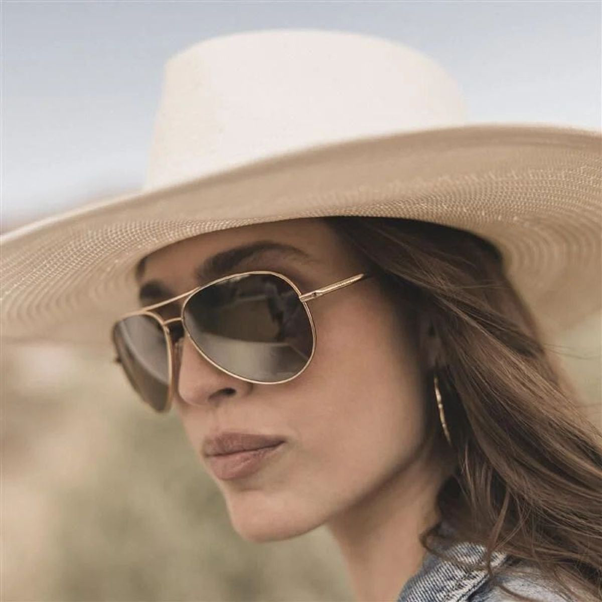 Carrara XL, Shiny Gold/Drivers Gradient Photochromic Polarised Glass Lenses