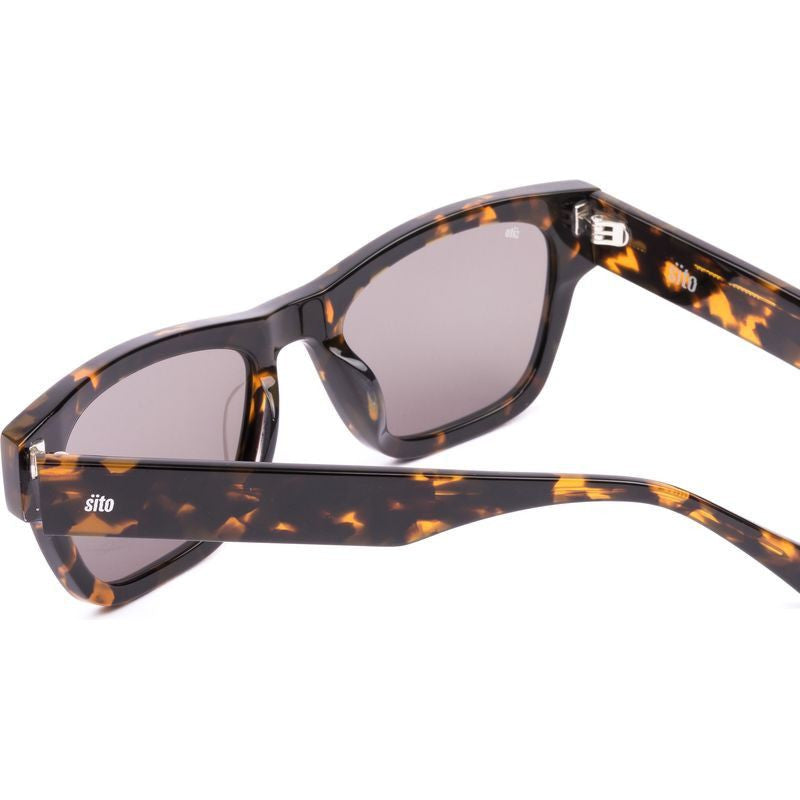 Boston, Ecru Tort/Grey Lenses