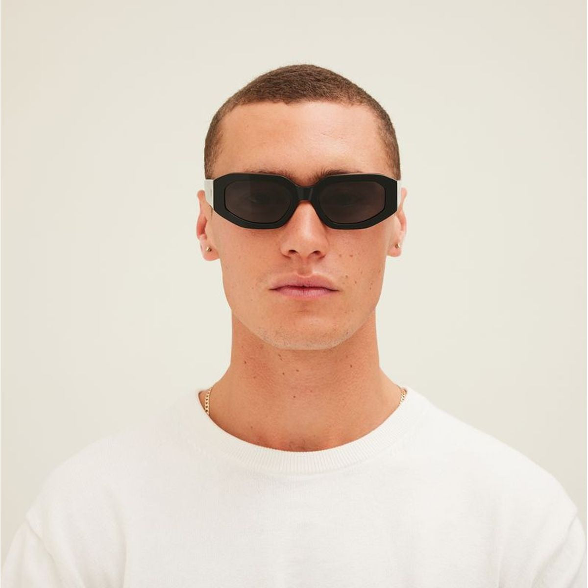 Juicy, Black/Iron Grey Polarised Lenses
