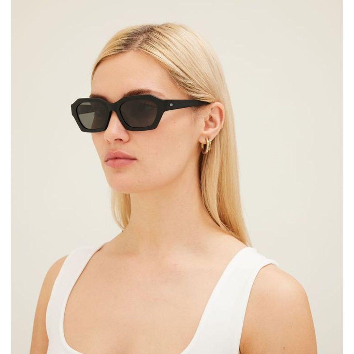 Kinetic, Matte Black/Iron Grey Polarised Lenses