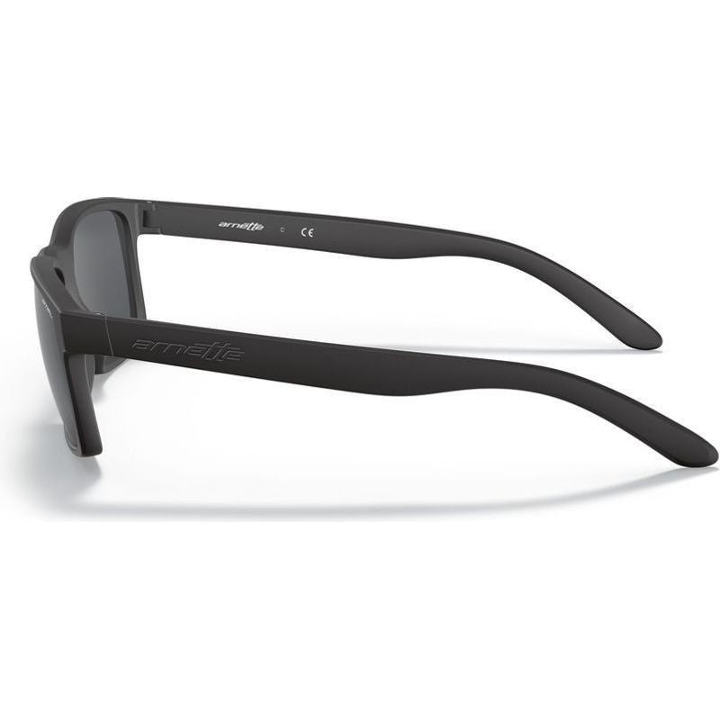 Slickster AN4185, Black Rubber/Dark Grey Lenses