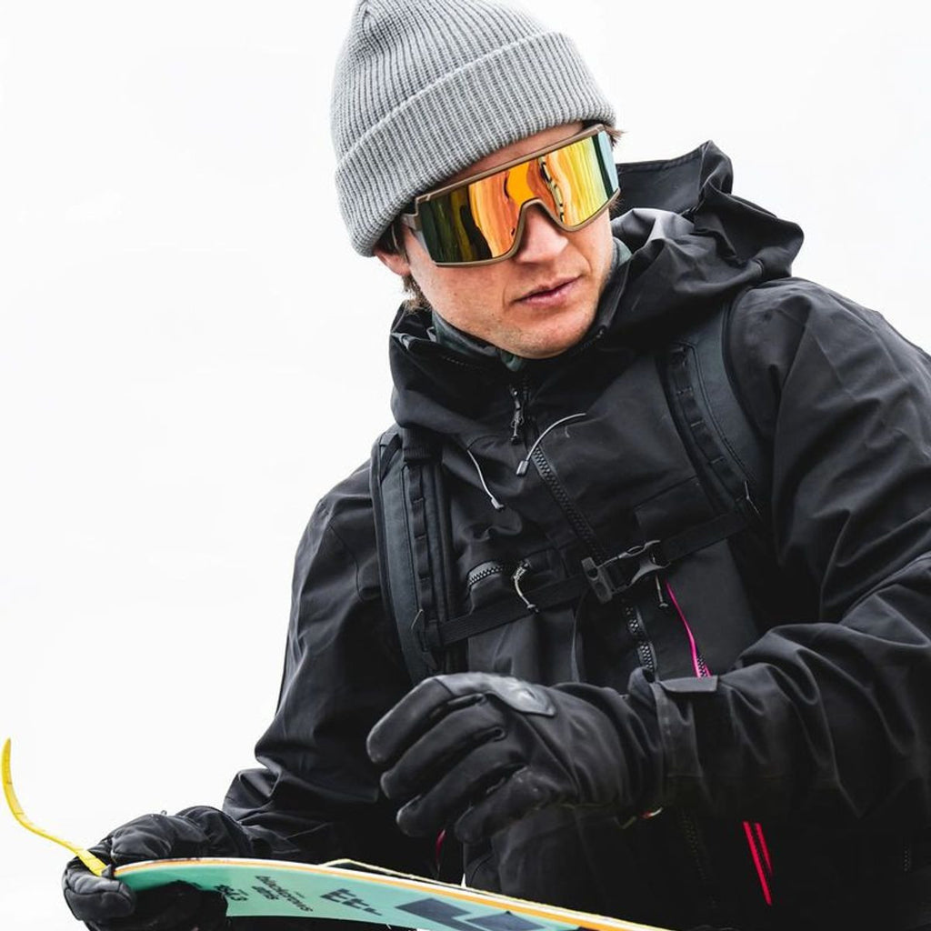 Pursuit, Matte Gold Dust/Chromapop Glacier Photochromic Rose Gold Mirror Lenses