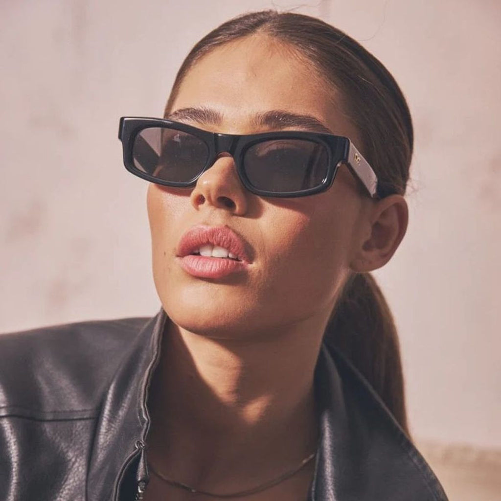 Shade 003, Black/Grey Lenses