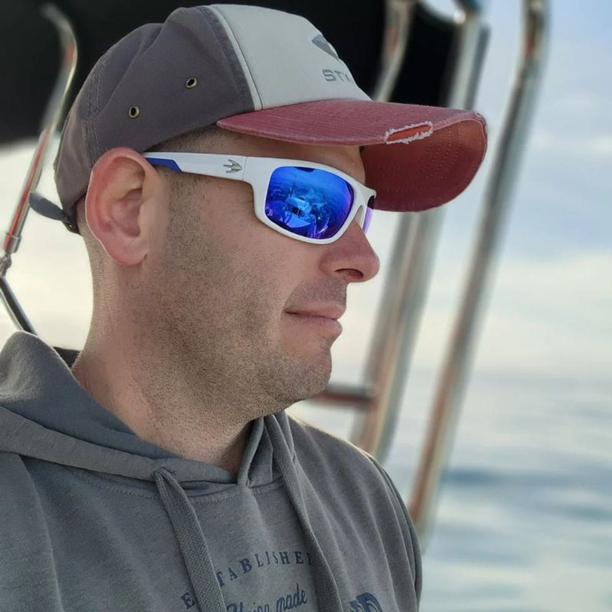 Flathead, White/Blue Mirror Polarised Lenses