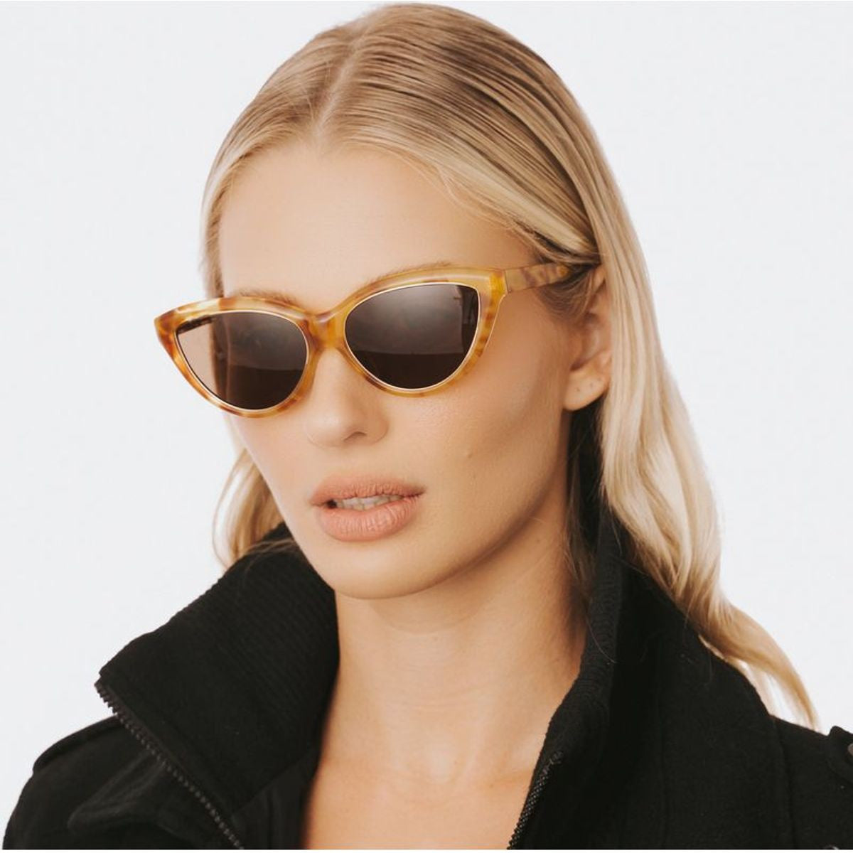 Le Chelle, Lemon Mocha/Brown Lenses