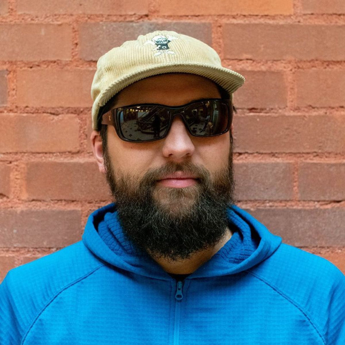 Tracker, Black/Dark Grey Polarised Lenses